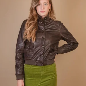 GIUBBOTTO CON CHIUSURA A BOTTONI    IN PELLE MARRONE