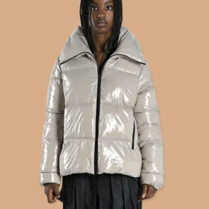 Piumino impermeabile lucido beige