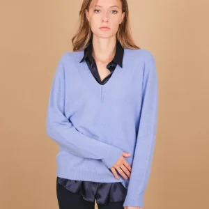 MAGLIA OVER  CON SCOLLO A V AZZURRA