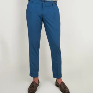 PANTALONE CON PINCES COLOR JEANS