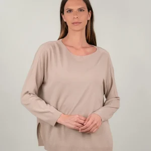 MAGLIA OVER BEIGE CON SCOLLO A BARCHETTA