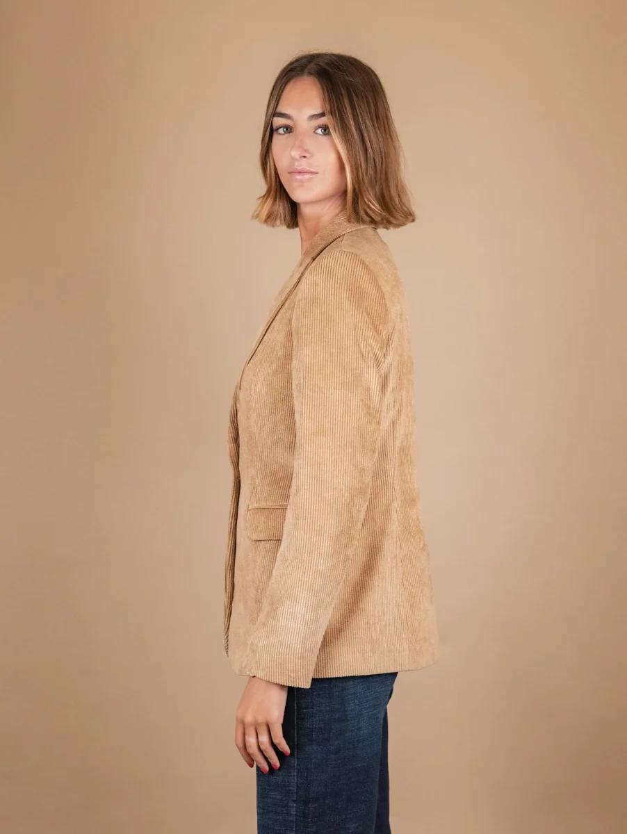 BLAZER MONOPETTO IN VELLUTO A COSTE BEIGE - immagine 3