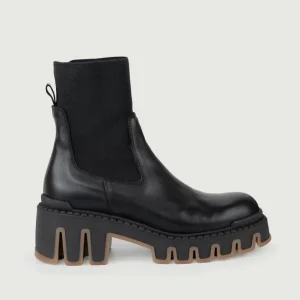 BEATLES CON MAXI PARA A CONTRASTO