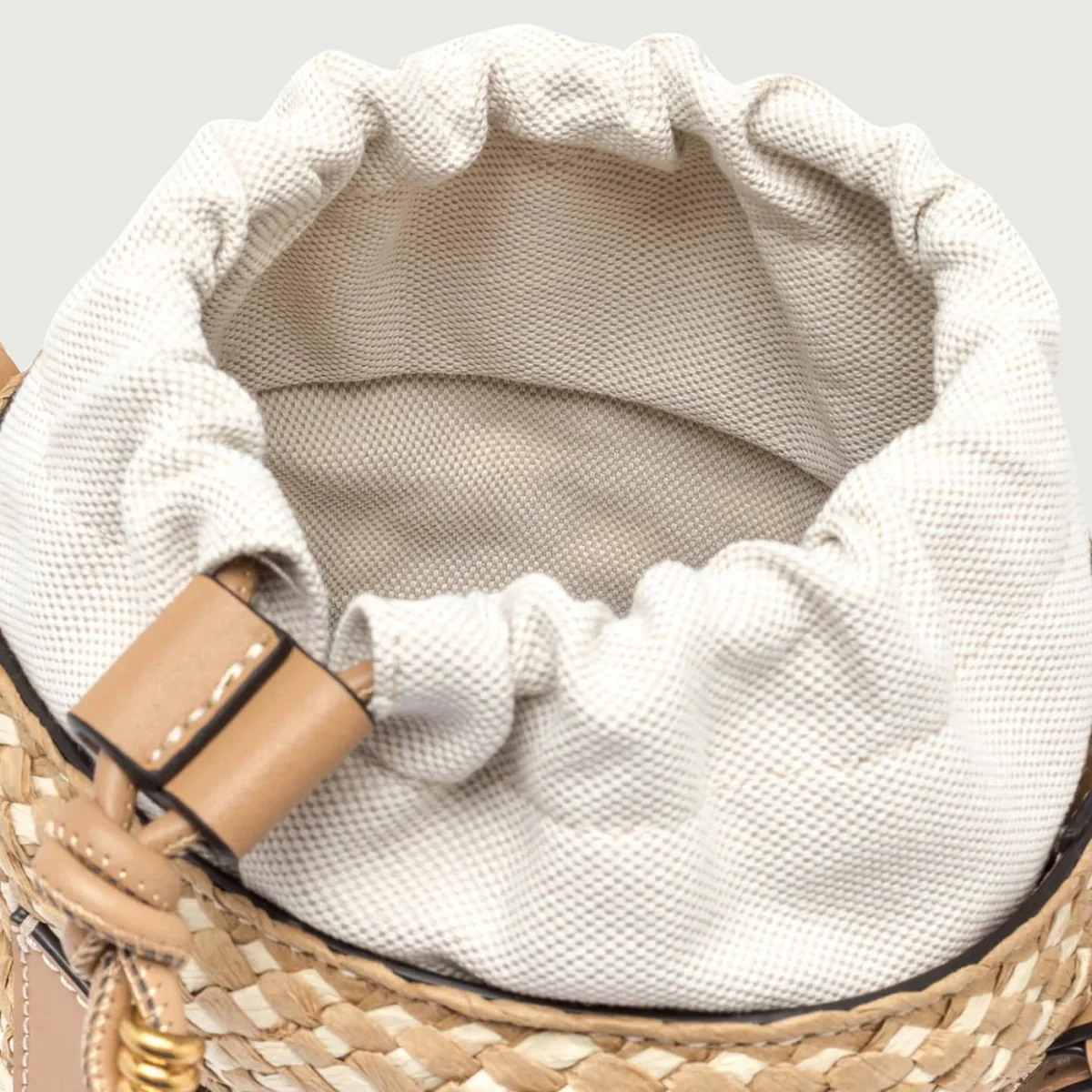 SECCHIELLO SAONA MEDIUM IN PAGLIA CON DETTAGLI IN PELLE CUOIO - immagine 5