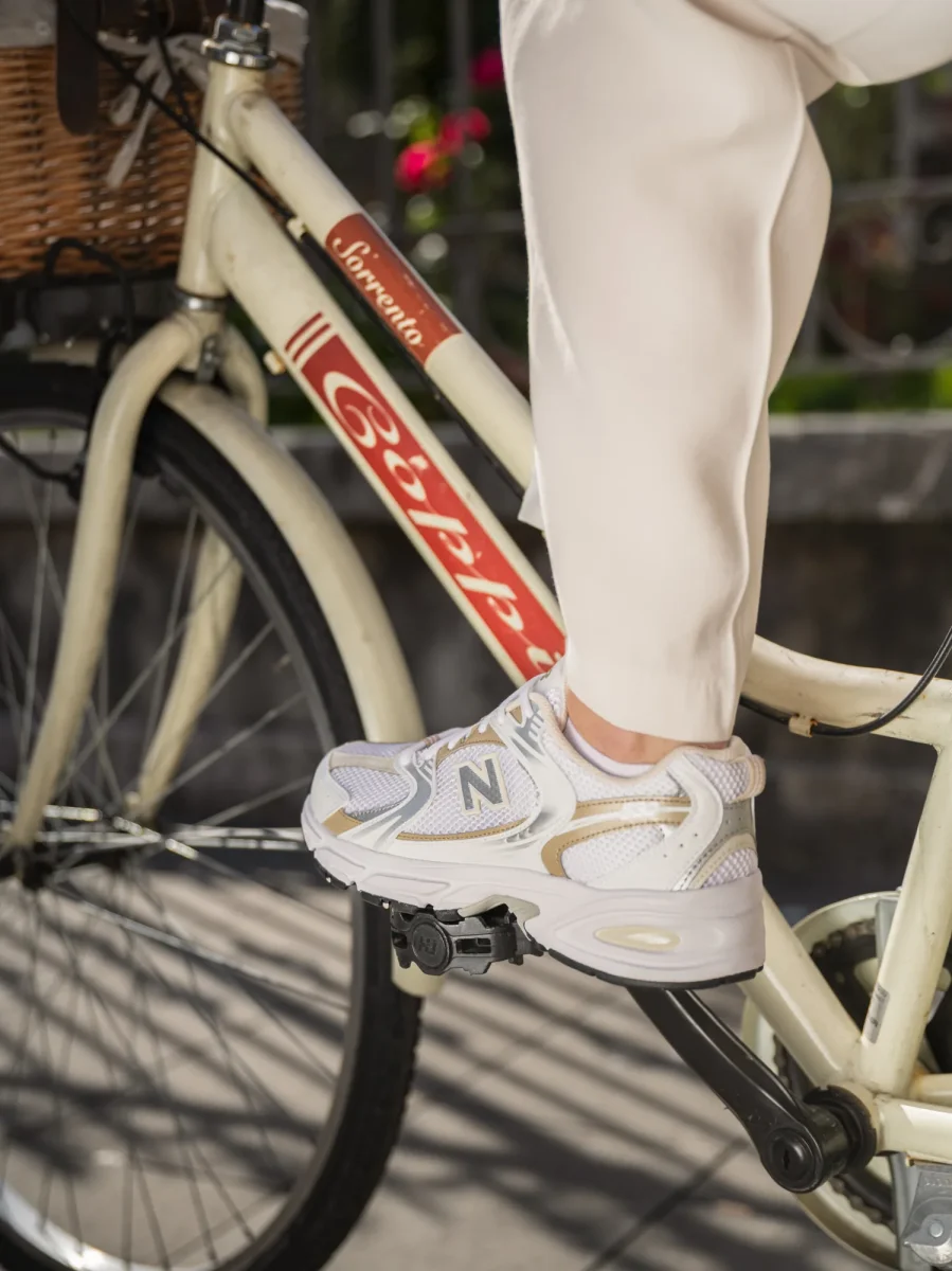 SNEAKER NEW BALANCE 530 BIANCO E ORO - immagine 7