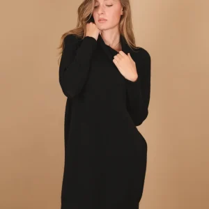 MAGLIA ABITO CON COLLO ALTO NERA