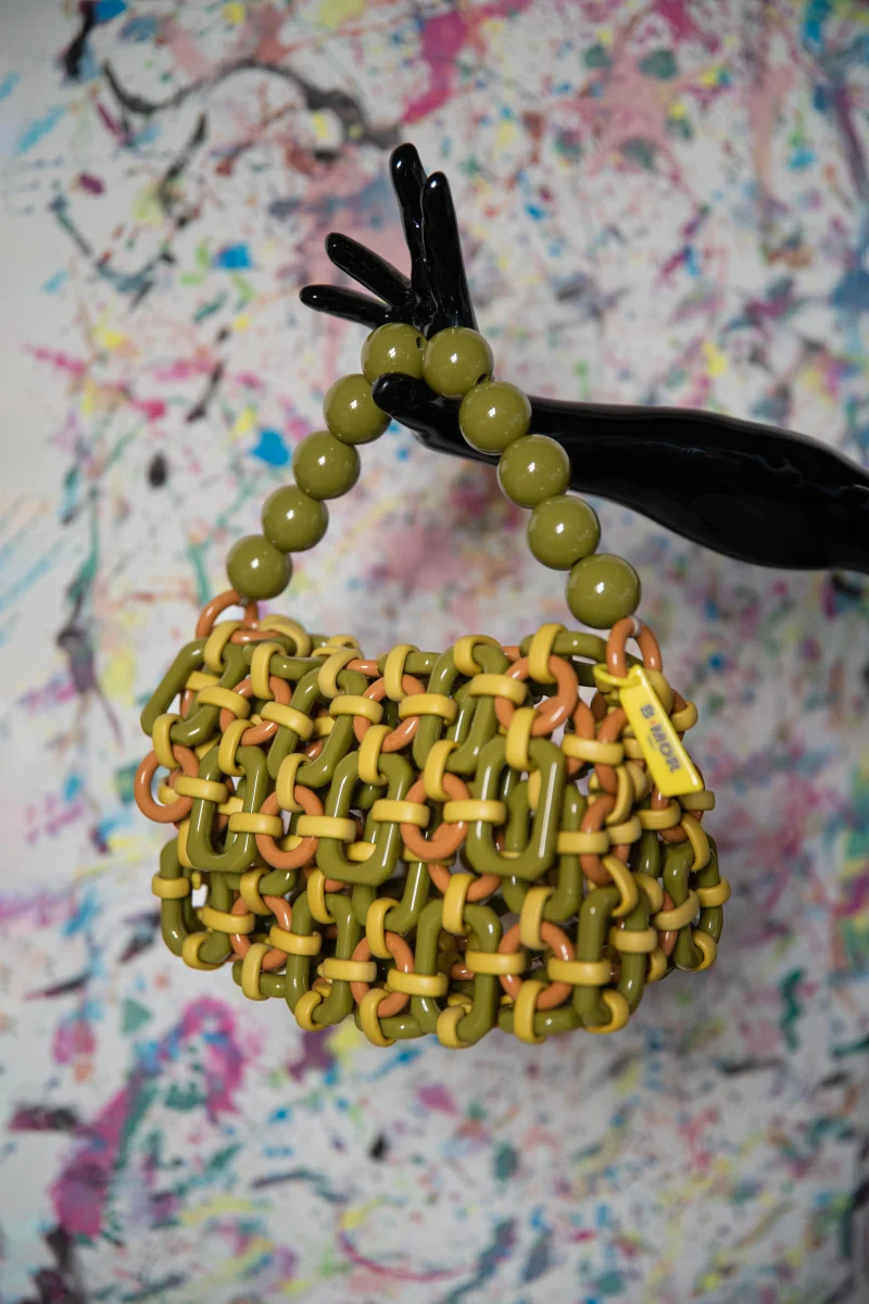 BORSA A BAULETTO IN RESINA MULTICOLOR VERDE "BUBBLE" - immagine 7