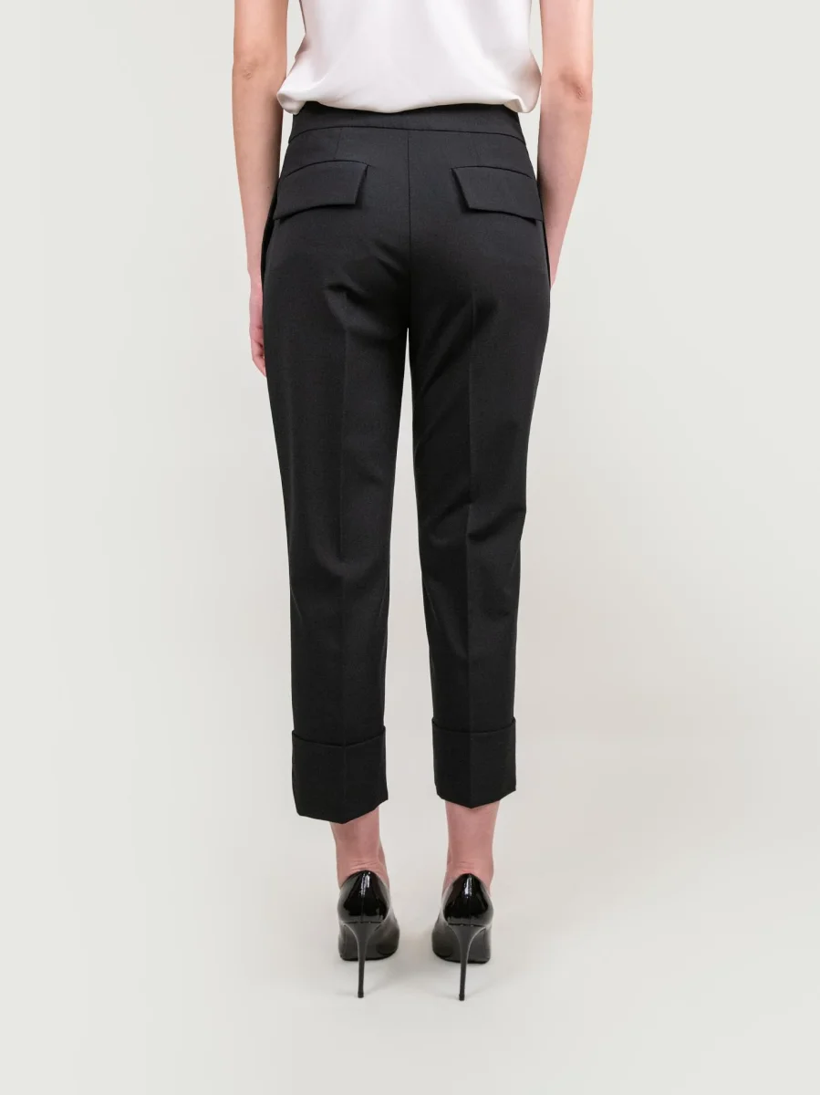 PANTALONE CON MAXI RISVOLTO IN TESSUTO NERO - immagine 4