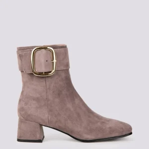 TRONCHETTO CON MAXI FIBBIA DORATA IN CAMOSCIO TORTORA