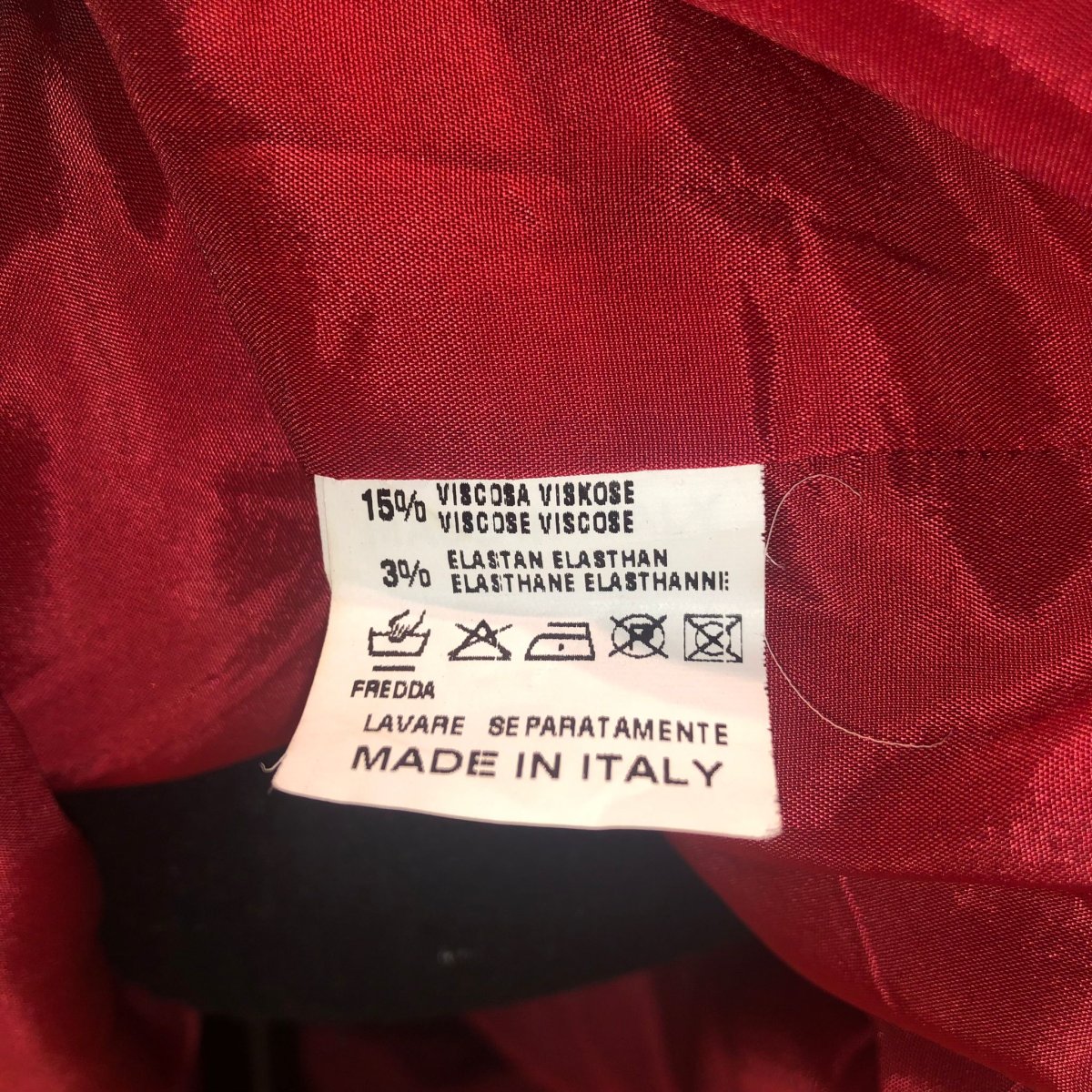 Abito rosso e nero - immagine 7