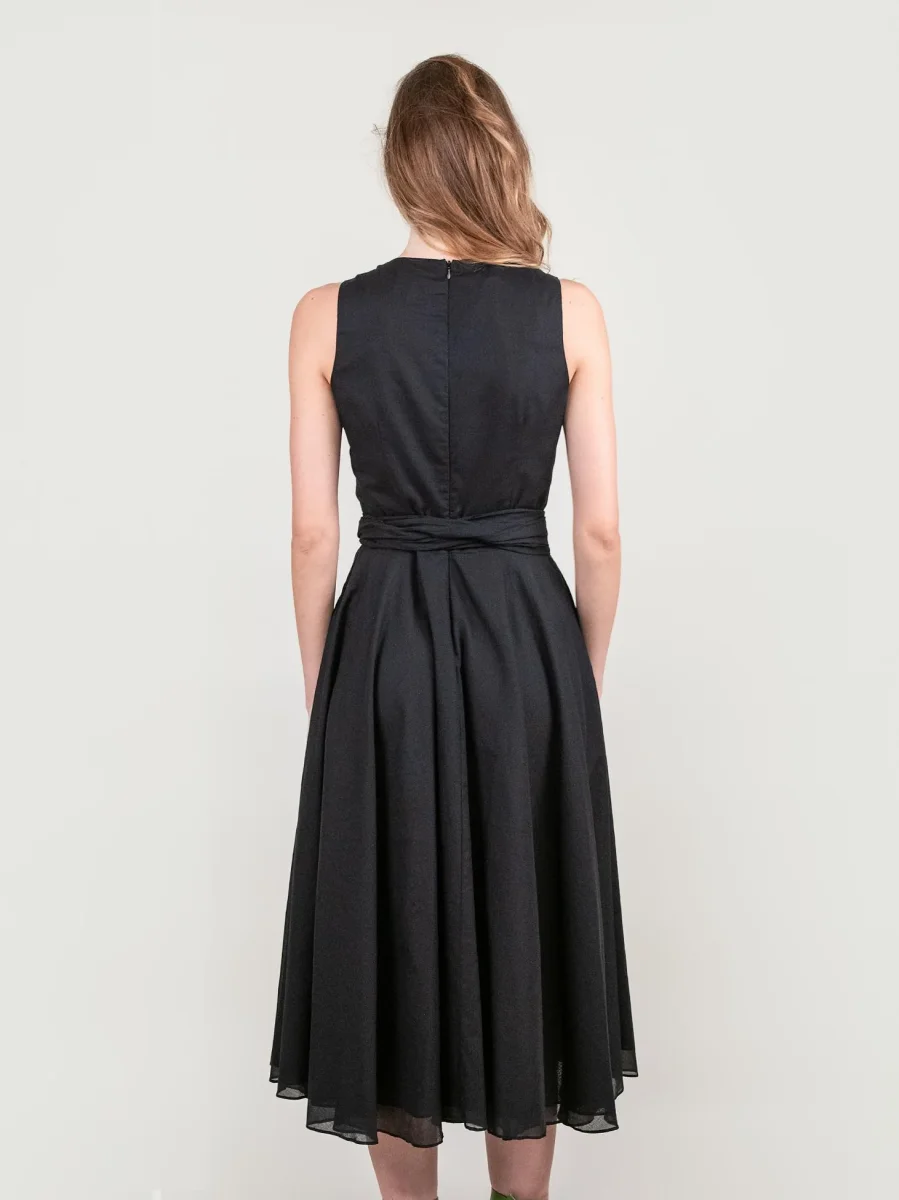 ABITO SMANICATO IN MUSSOLA DI COTONE NERO - immagine 4