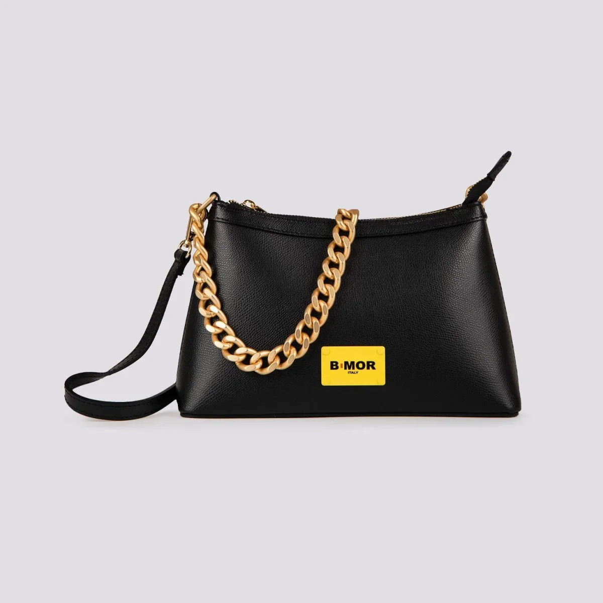 BORSA QUEEN CON CATENA ORO OPACA IN PELLE NERA - immagine 5