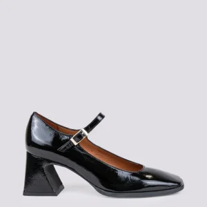 DECOLLETE CON PUNTA SQUADRATA IN VERNICE NERO