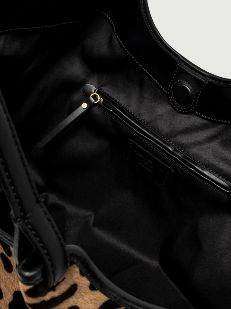 Borsa a spalla Dua in pelle color leo macchia nero-nero - immagine 5