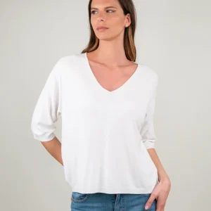 MAGLIA CON SCOLLO V PROFONDO E MANICHE A TRE QUARTI BIANCA