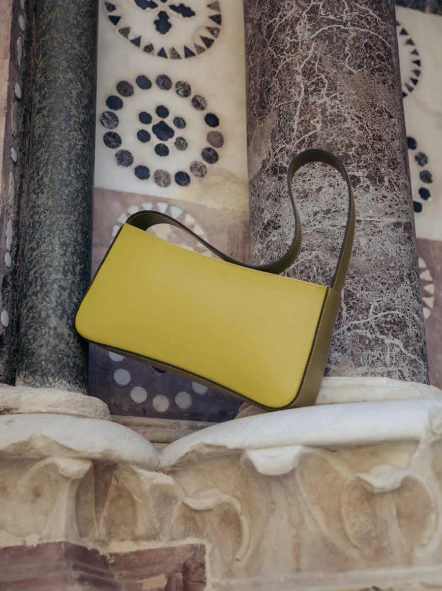 BORSA A SPALLA SEVENTY IN PELLE BICOLORE PISTACCHIO E SALVIA - immagine 8