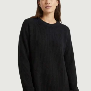 Maglia girocollo in lana e cashmere nera