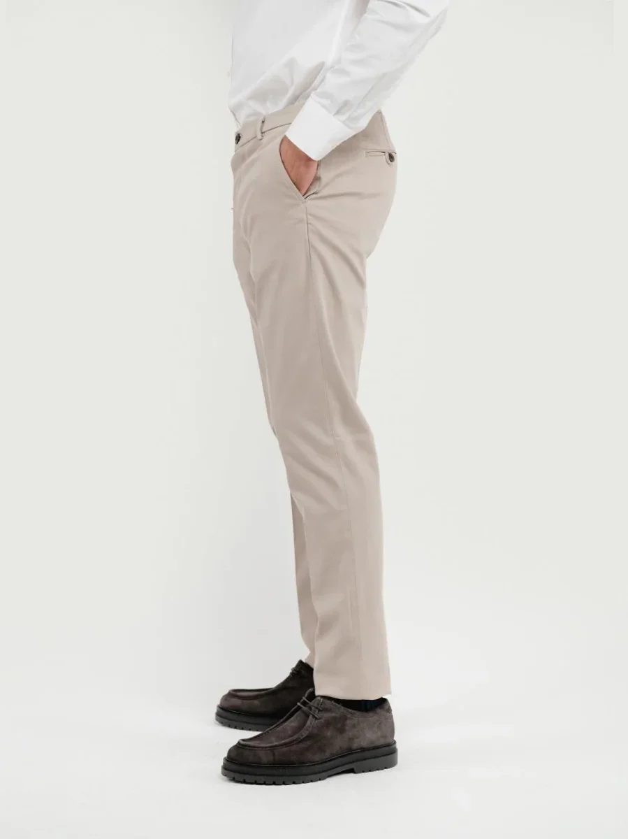 PANTALONE STRIKER IN COTONE CON MICROTRAMA BEIGE - immagine 4