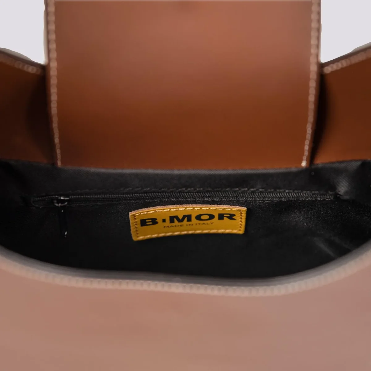 BORSA IN PELLE TESTA MORO CON MANICO IN OSSO "HALO" - immagine 6