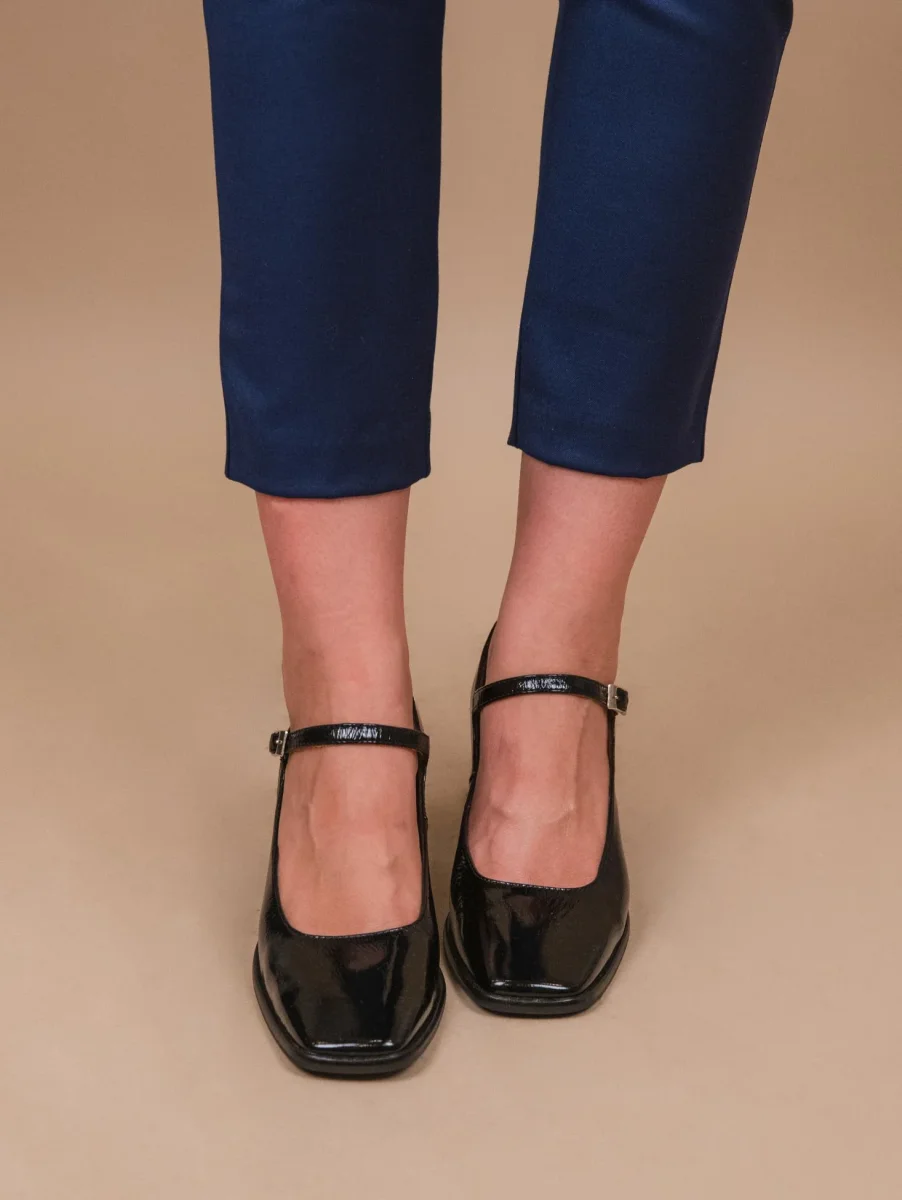 DECOLLETE CON PUNTA SQUADRATA IN VERNICE NERO - immagine 6