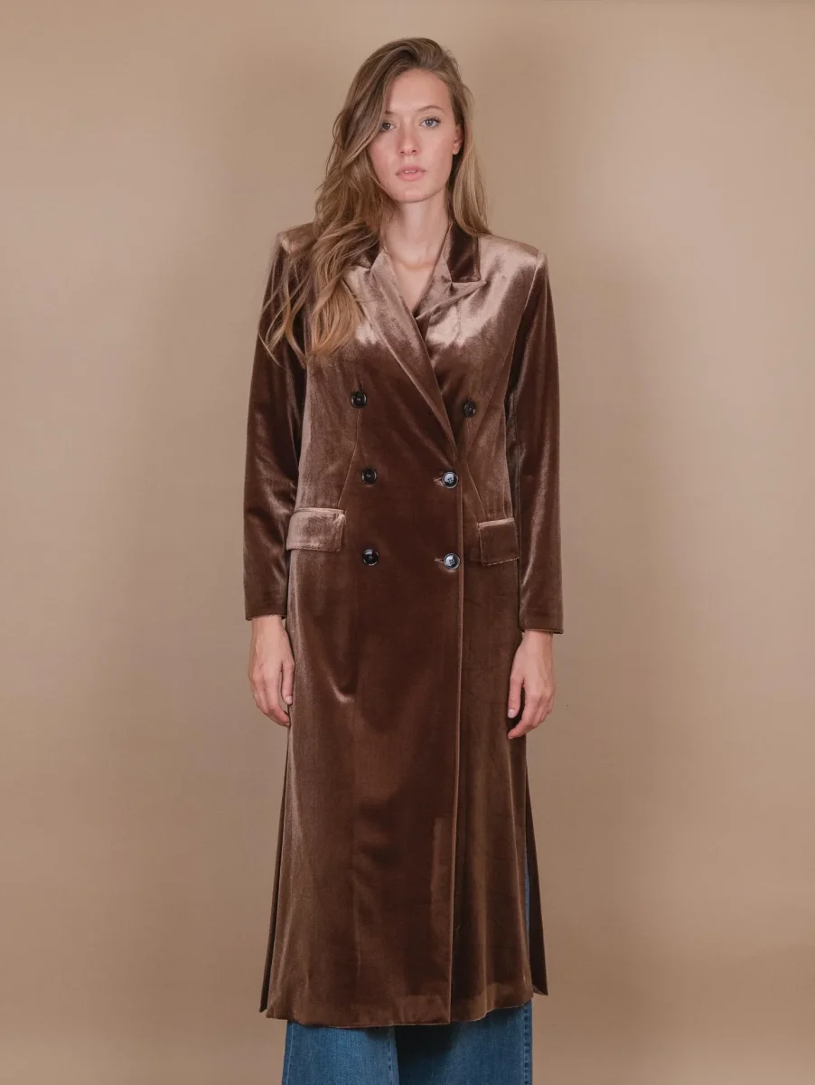 CAPPOTTO DOPPIOPETTO CON SPACCO LATERALE IN VELLUTO NOCE - immagine 4