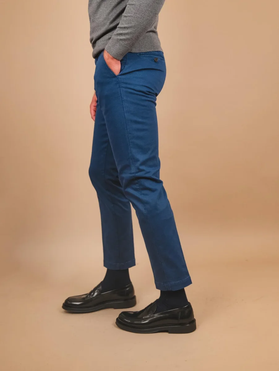 PANTALONE TASCA A FILO IN COTONE LISCIO BLU OCEANO - immagine 3
